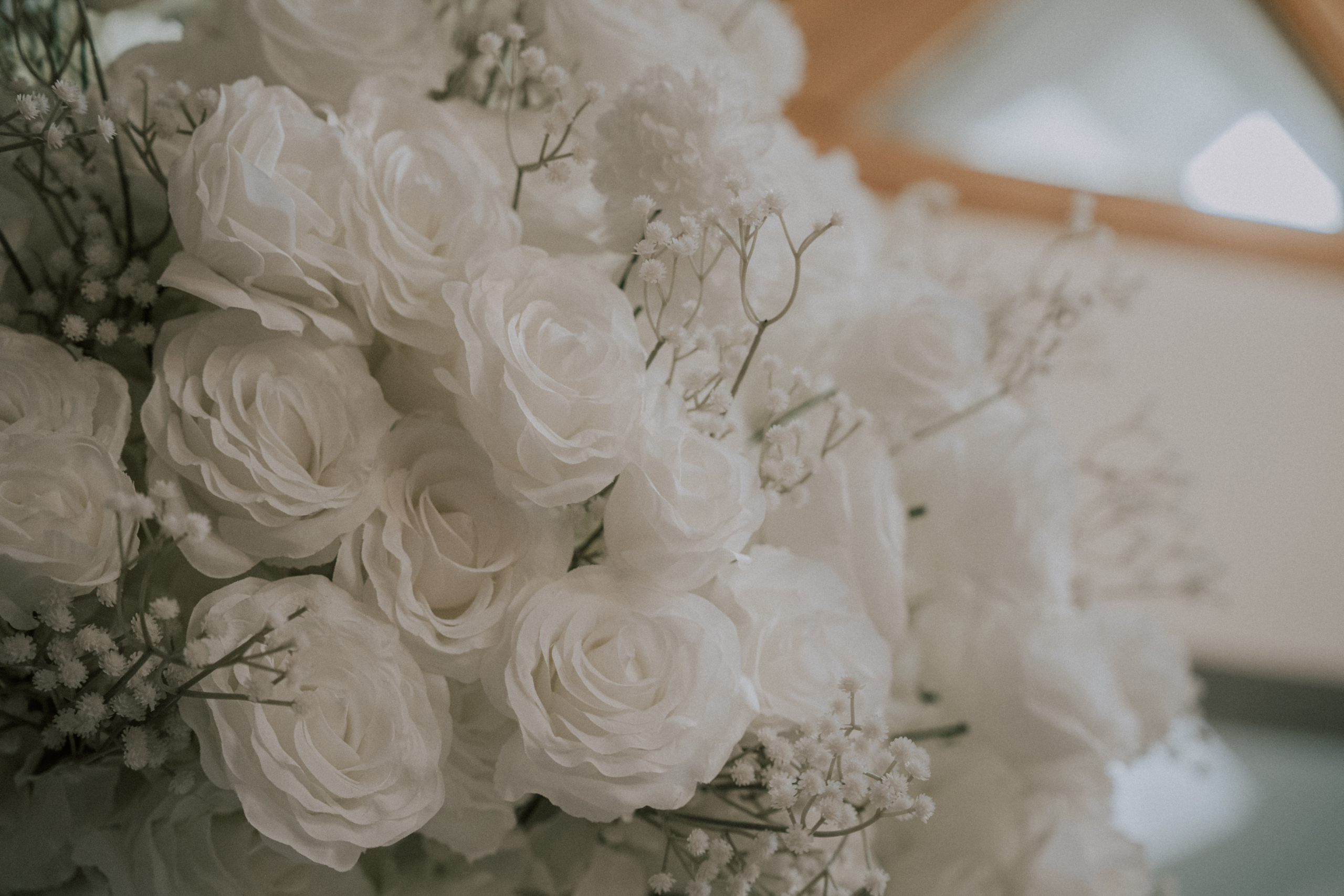 A bridal bouquet of white roses